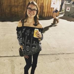 Meet your Posher, Alyson